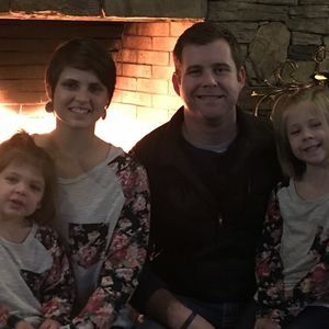 Meet your Posher, Elise